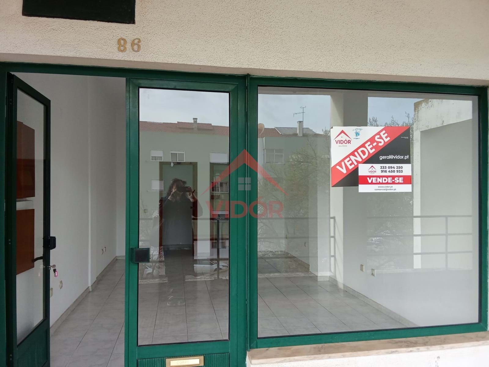 Store in the New Municipal Market of Baixa da Banheira - CR