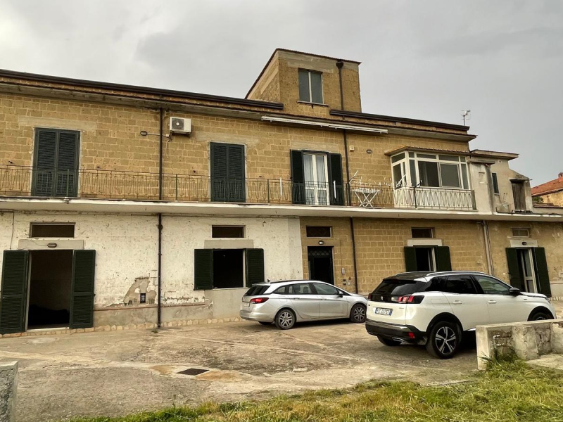 Building for sale, campania caserta (Maddaloni, Italy)