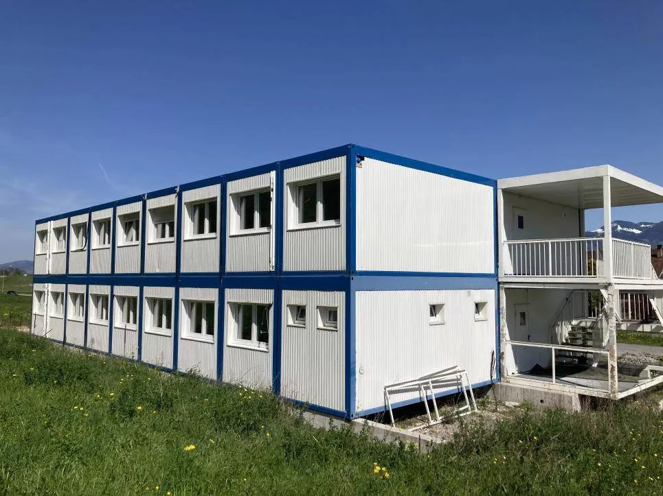 Administrative/Office 600 m2 in Les Evouettes