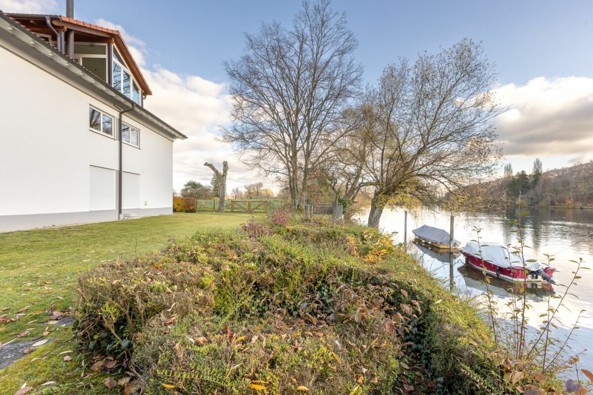 Ready to move into, well-kept and with a view of the Rhine - your new home in Büsingen