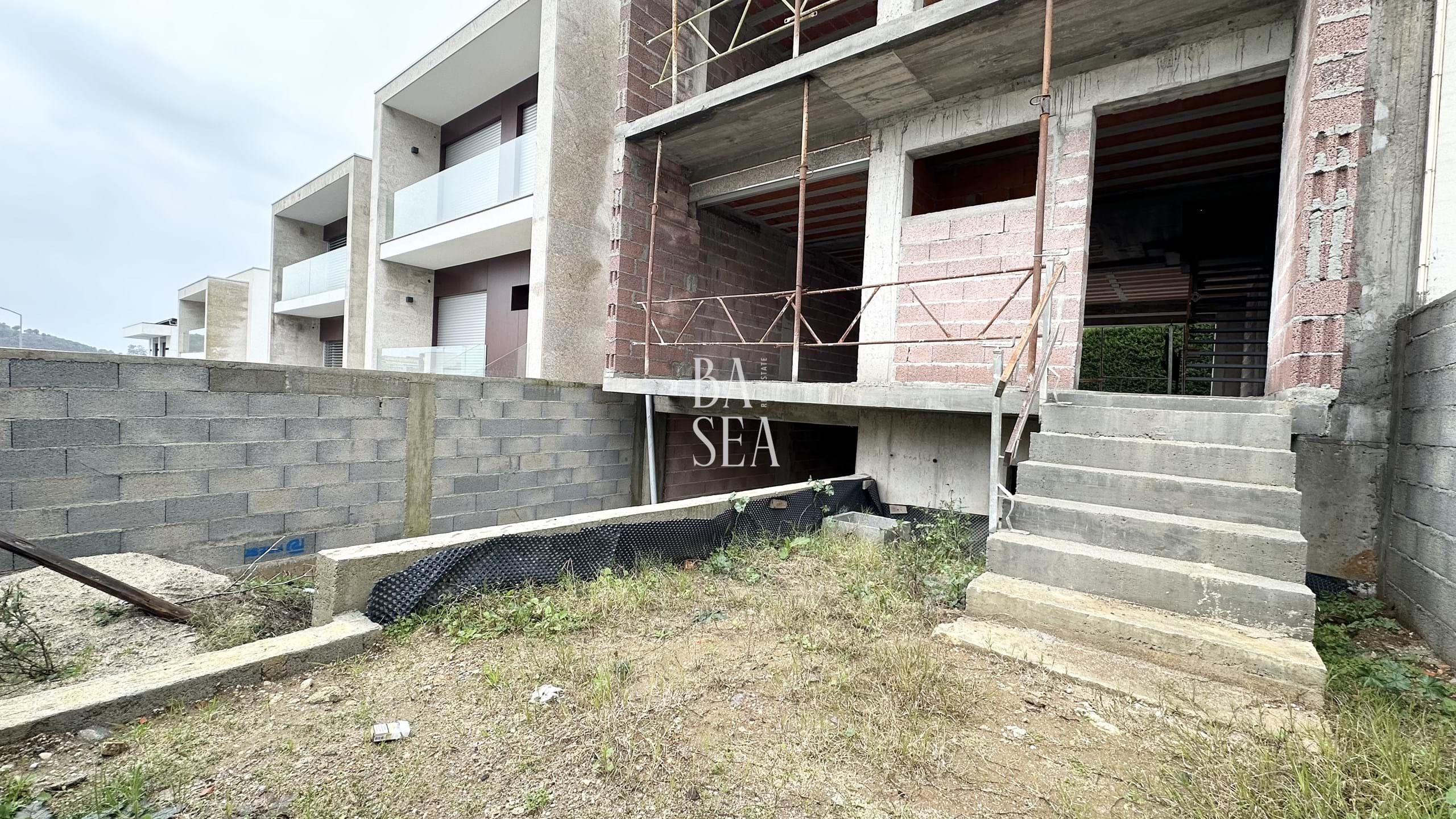 3-bedroom house in Estrutura with 3 suites in Lamaçães, Braga