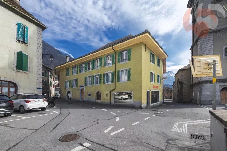 Investment property in the heart of Ollon