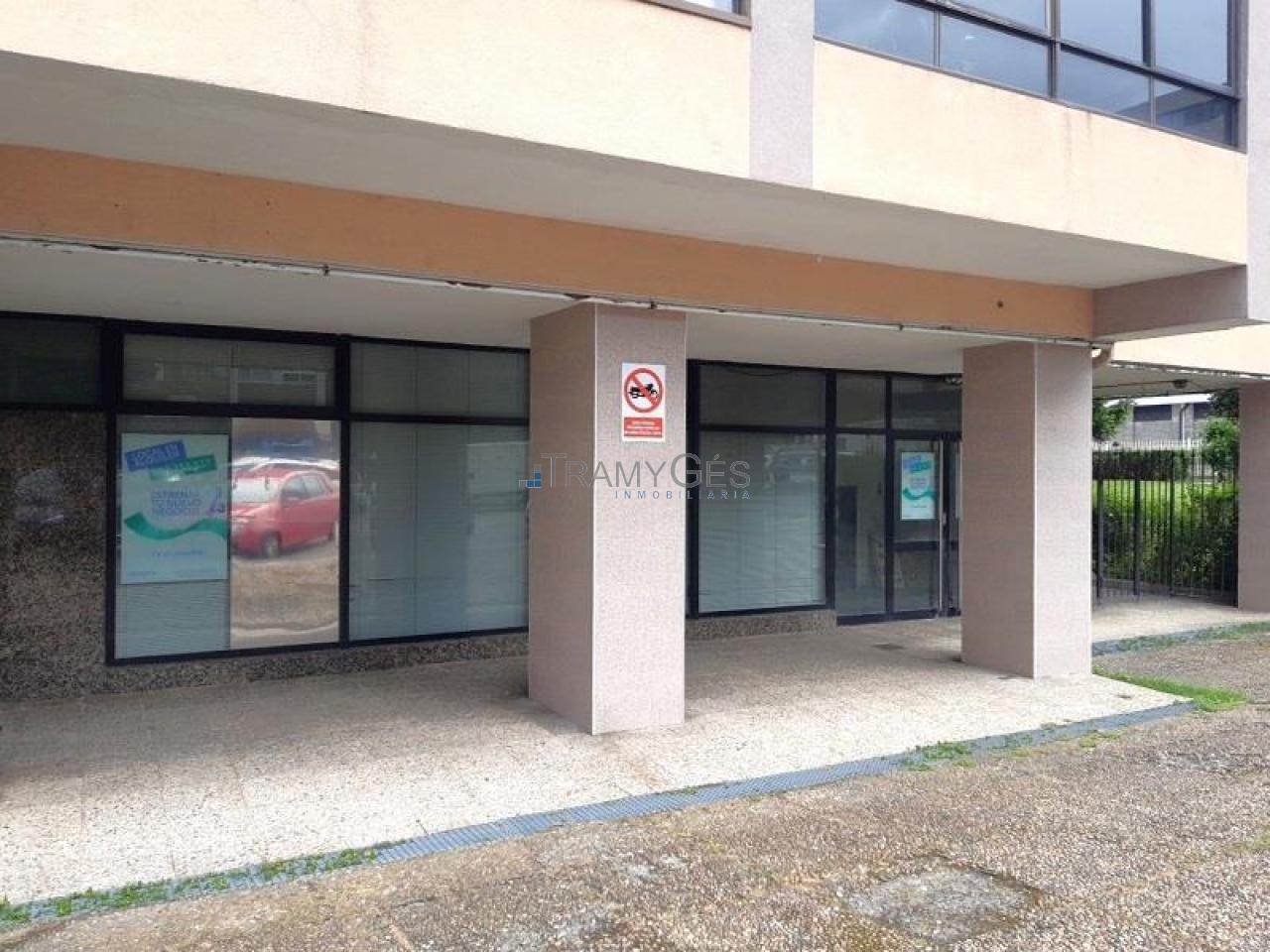 PREMISES IN CALLE SANXENXO-VIGO
