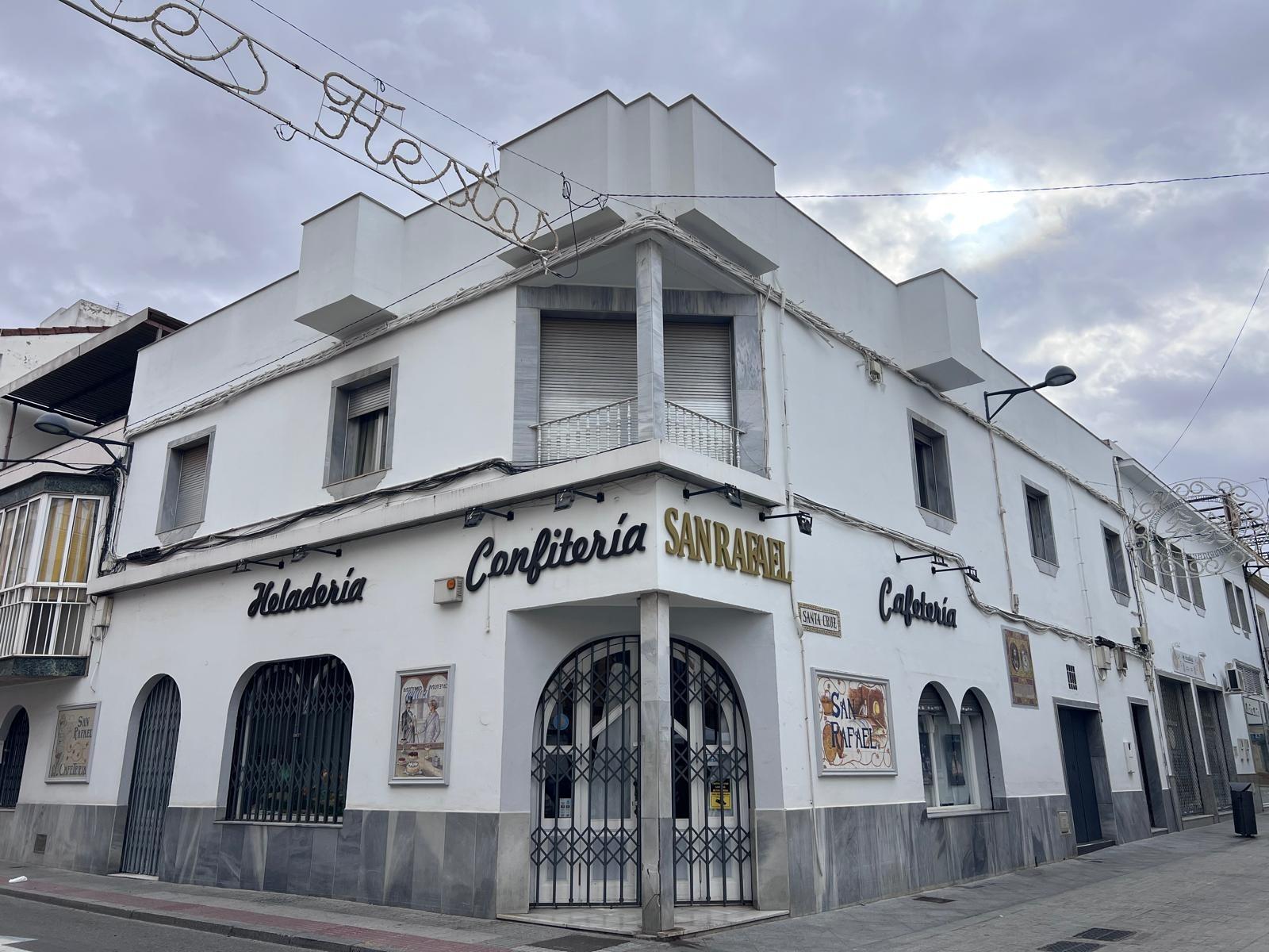 Building for sale in Dos Hermanas, Spain