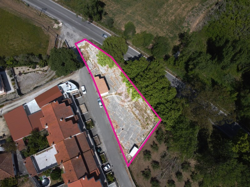 Land for Construction of House - Excellent Location near Alcobaça