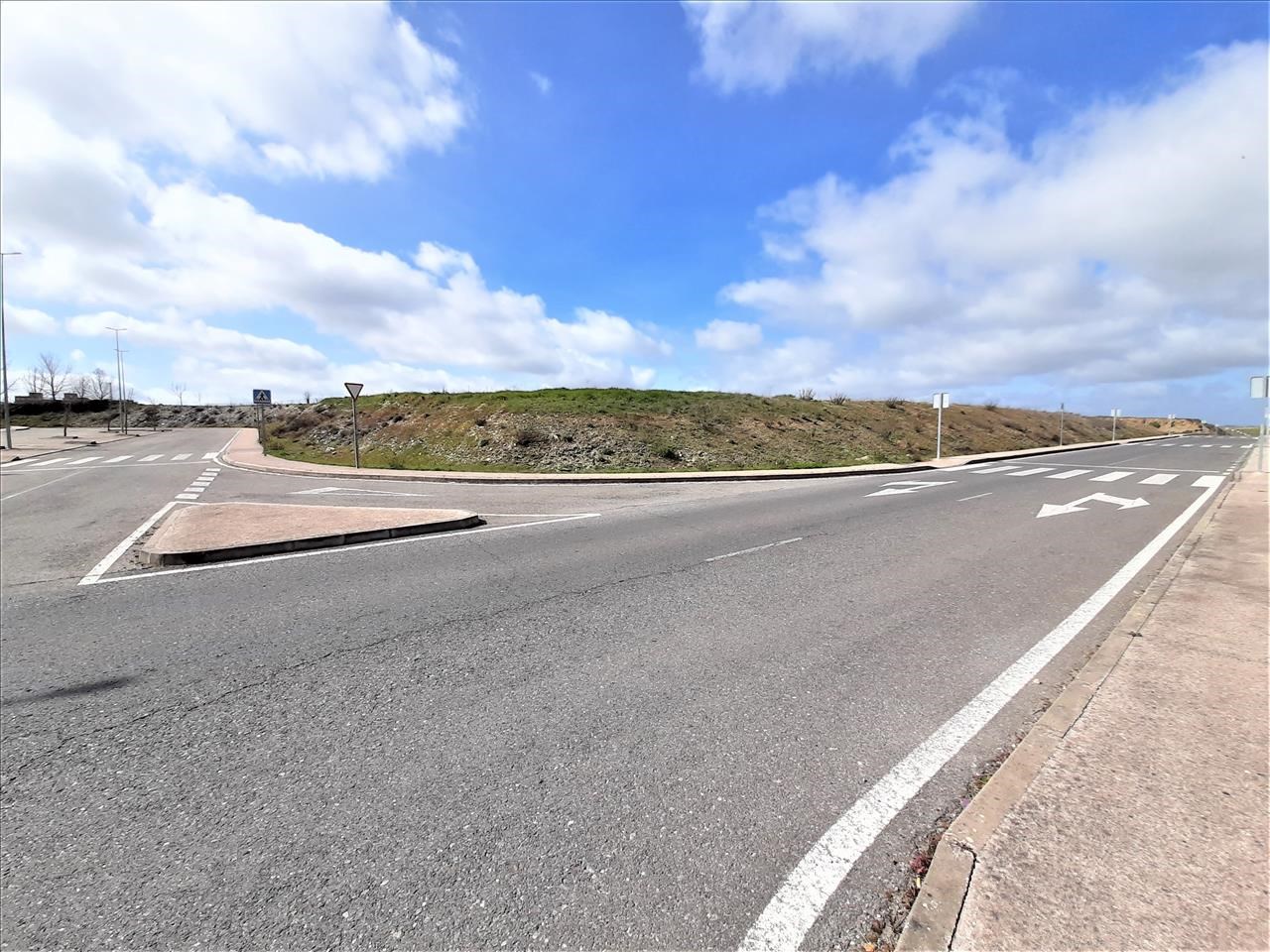 URBAN PLOT FOR COMMERCIAL USE