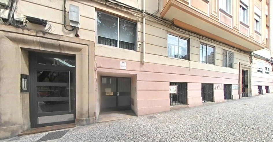 Commercial for sale in Zaragoza, Spain