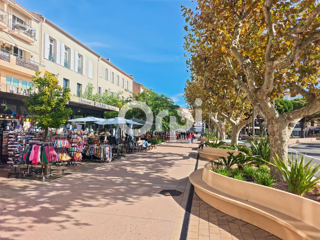 SAINT RAPHAEL VIEUX PORT - 1st CHOICE LOCATION