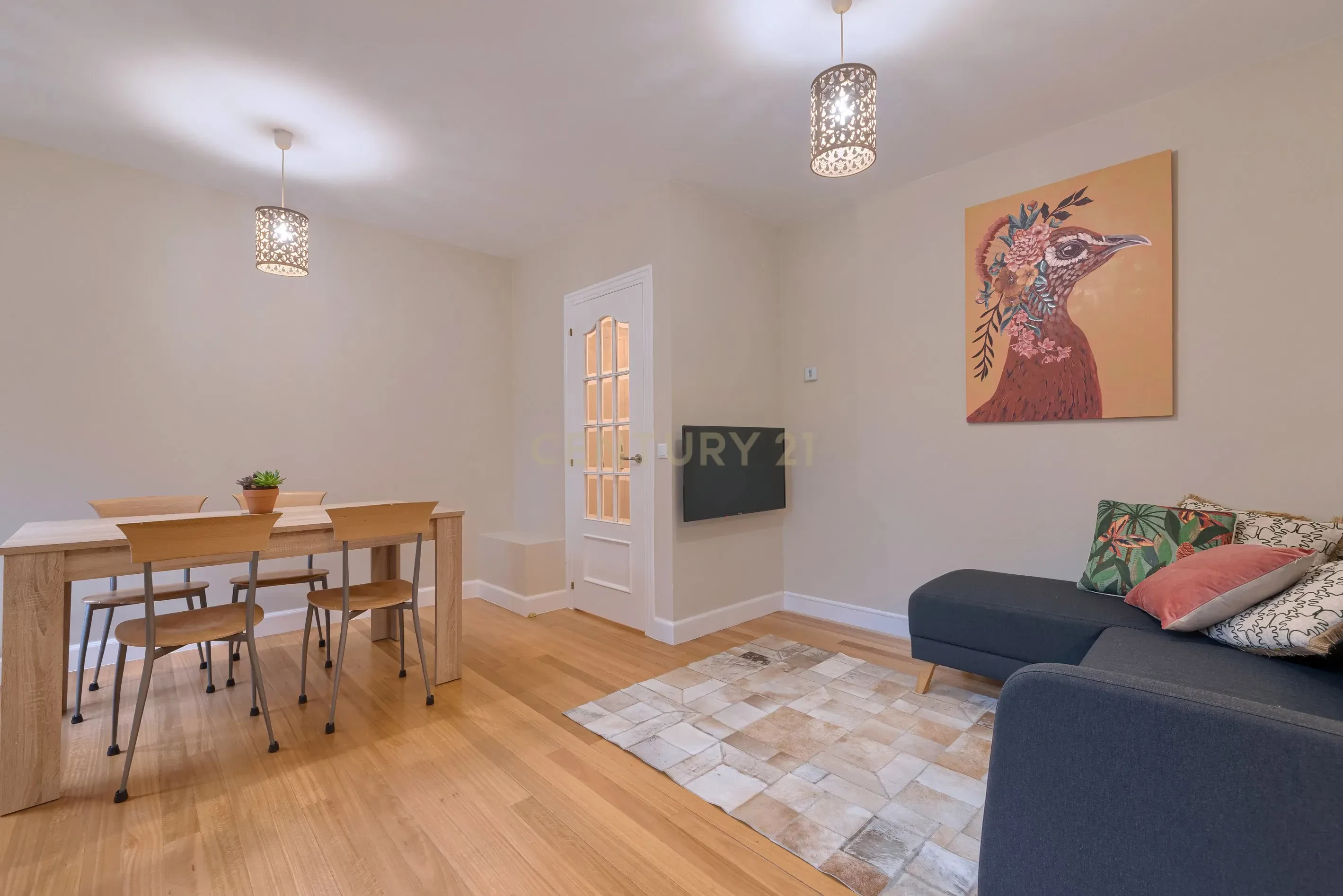 Beautiful apartment with tourist license for sale in Bilbao.