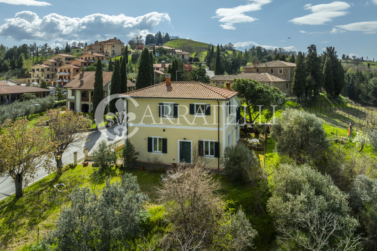 Home for sale, Piazza IV Novembre, 2 (Castiglione d'Orcia, Italy)