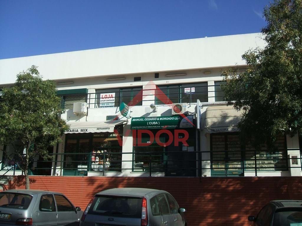 Shop in the New Municipal Market of Baixa da Banheira