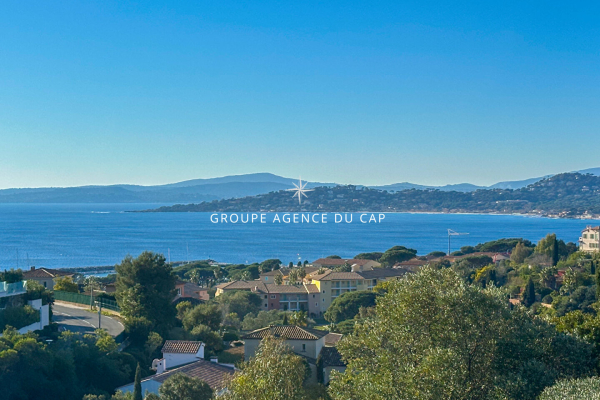 LES ISSAMBRES SEA VIEW VILLA GULF OF SAINT TROPEZ IN DEAD END WITH SWIMMING POOL