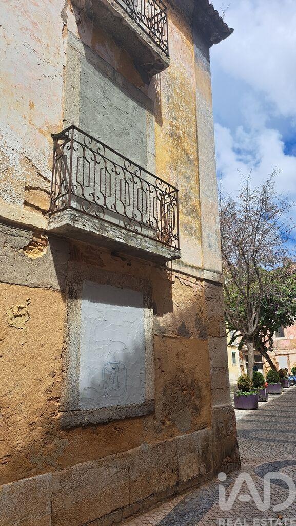 Building in Setúbal