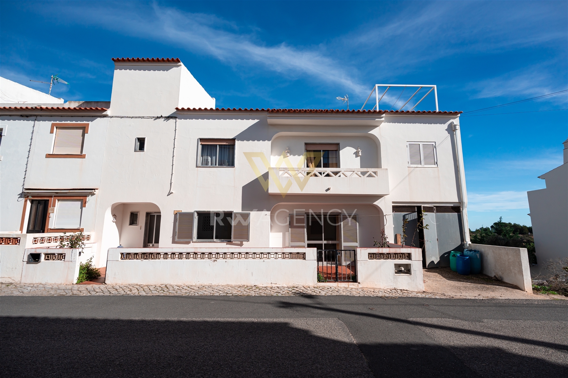 Building for sale, Faro, Lagoa (Algarve), Lagoa e Carvoeiro, Portugal (Lagoa (Algarve), Faro, Portugal)