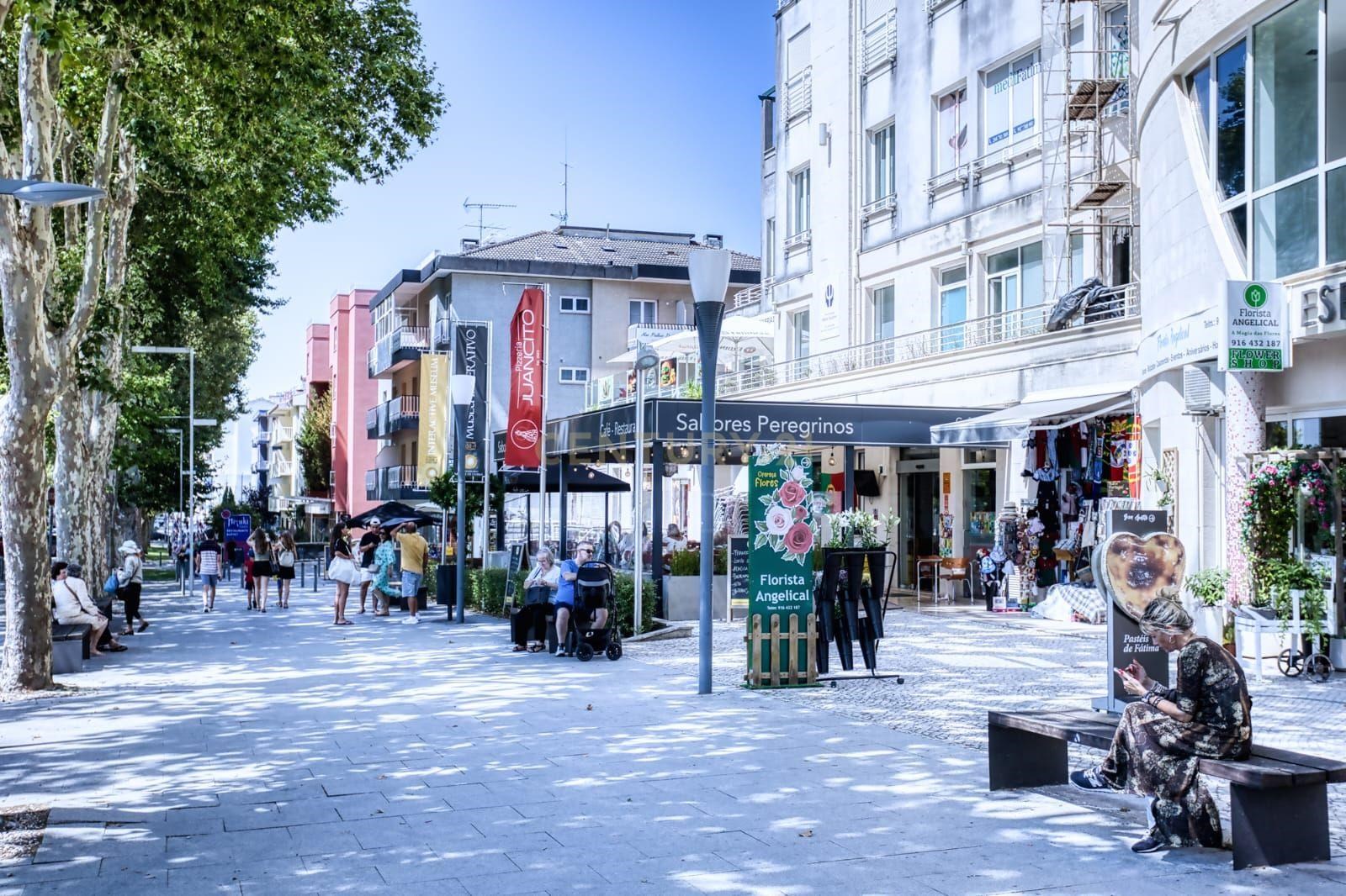 Unmissable Offer: Discover the Treasures of Fatima in 21 stores!