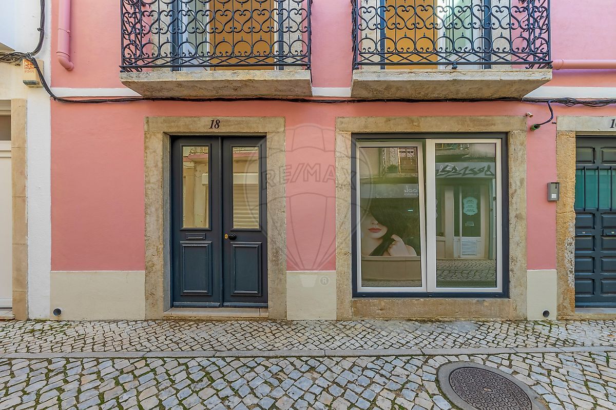 Building for sale in Setúbal, Portugal