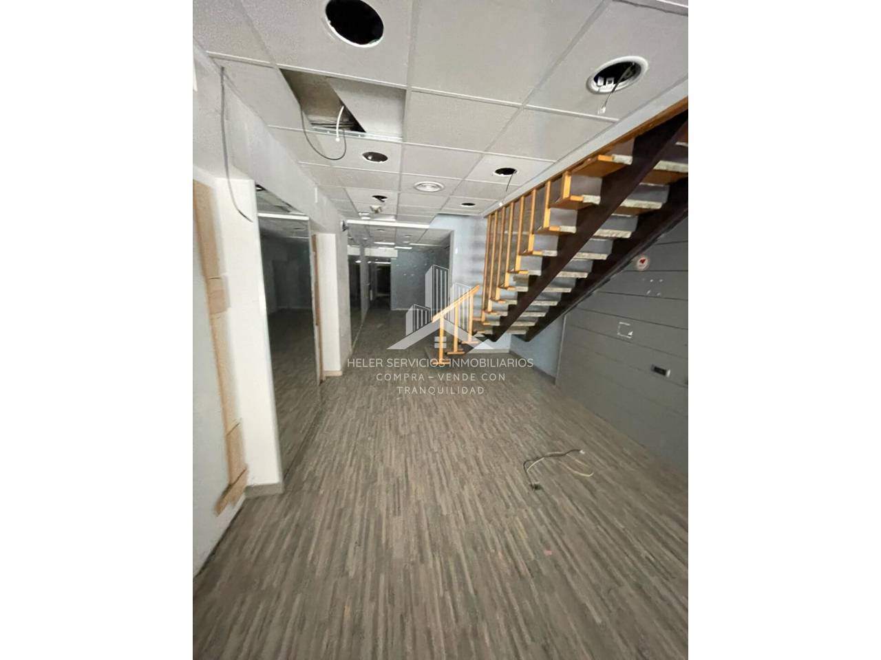 BUILDING FOR SALE IDEAL FOR BUILDING STUDIOS