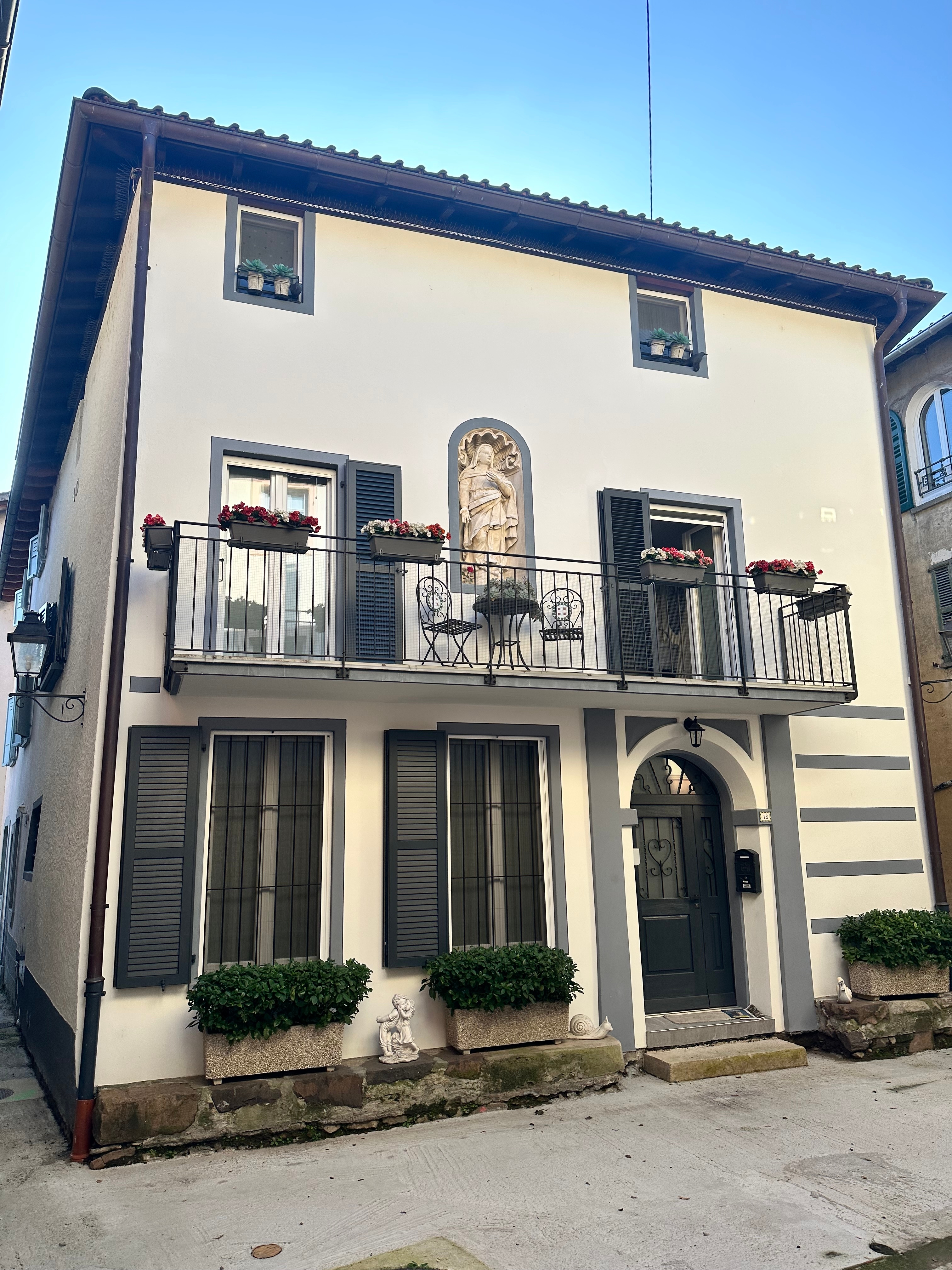 Fantastica casa indipendente 5.5 locali a Melide, Canton TI