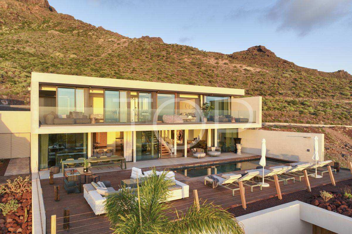 Modern luxury villa with stunning sea and mountain views in Costa Adeje