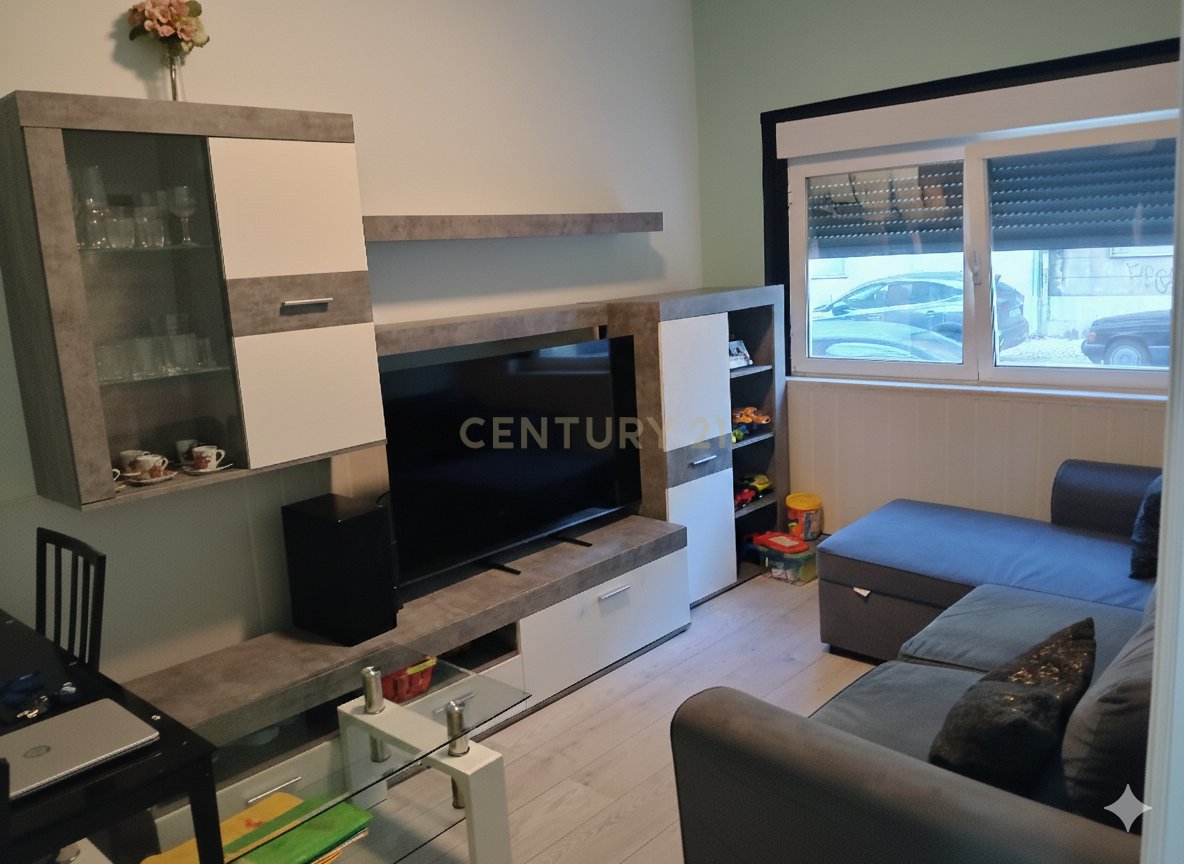 Apartment 2 Bedroom in Amadora