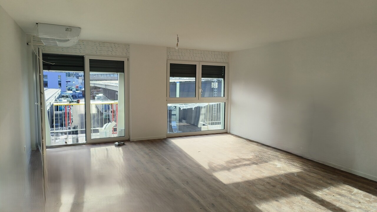 Administrative area with balcony - 2nd floor - New project