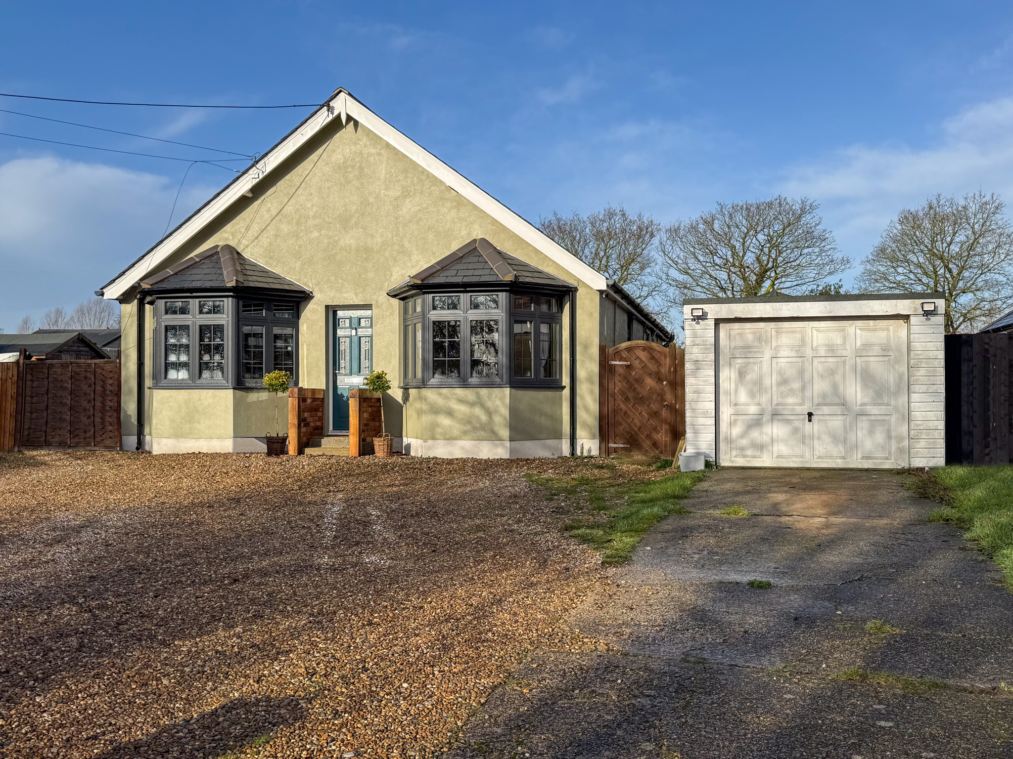 Detached Bungalow: for sale in Eight Ash Green Colchester