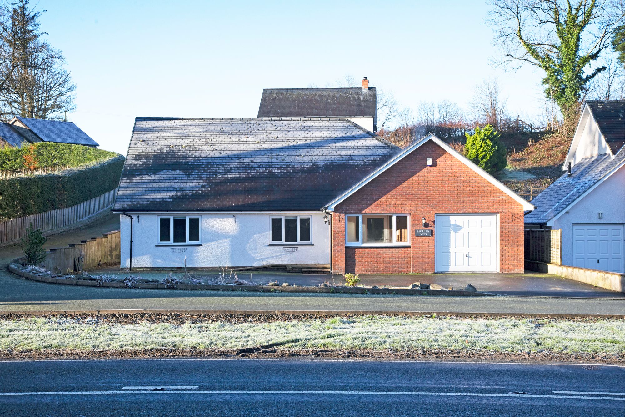 Detached Bungalow: for sale in Aberystwyth Aberystwyth