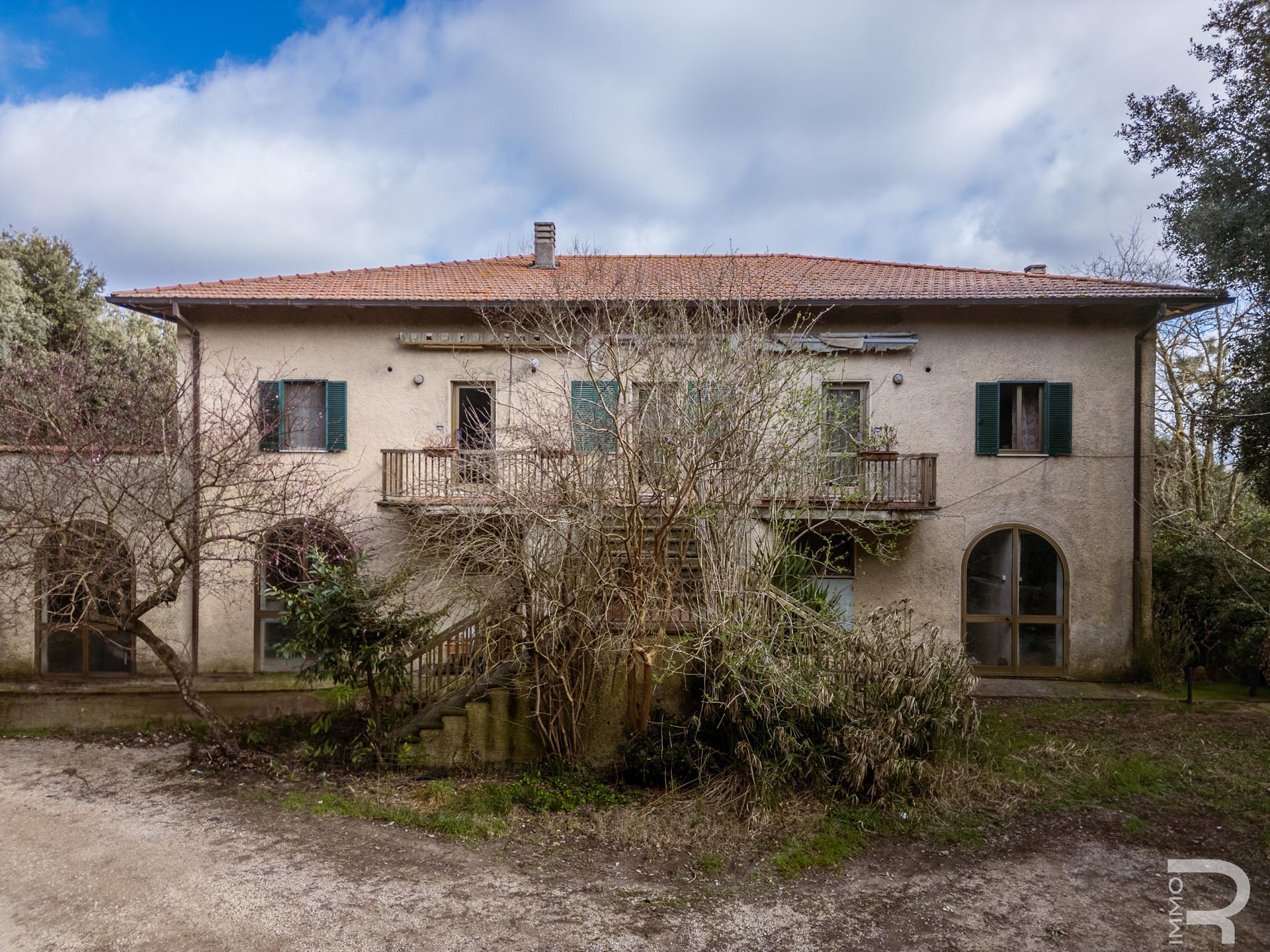 Agricultural property with 96 hectares of land