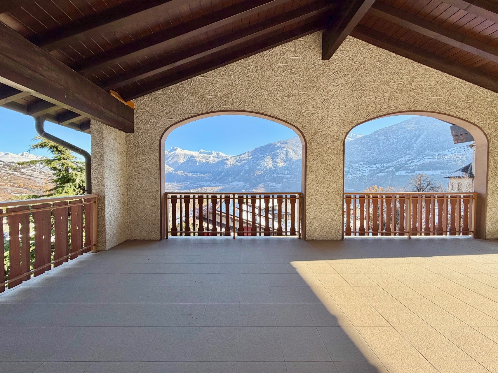 Mixed-use building with high potential Investment opportunity Flanthey