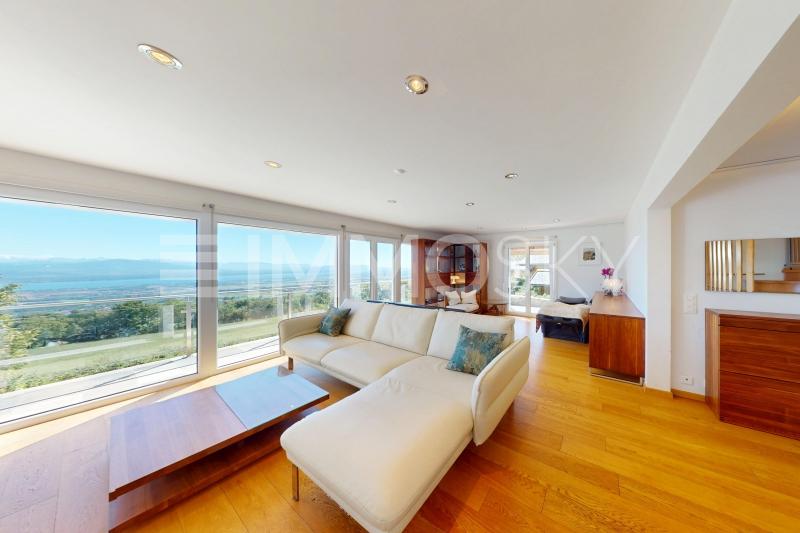 On the edge of agricultural land with breathtaking views