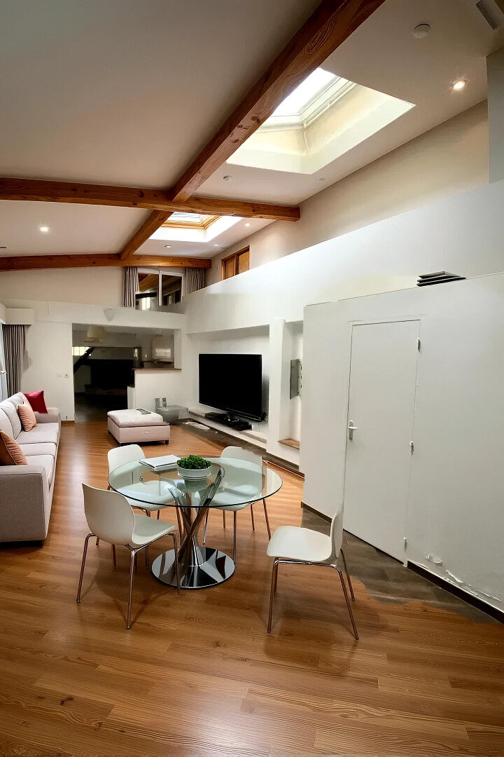 Home for sale in Montreuil, France