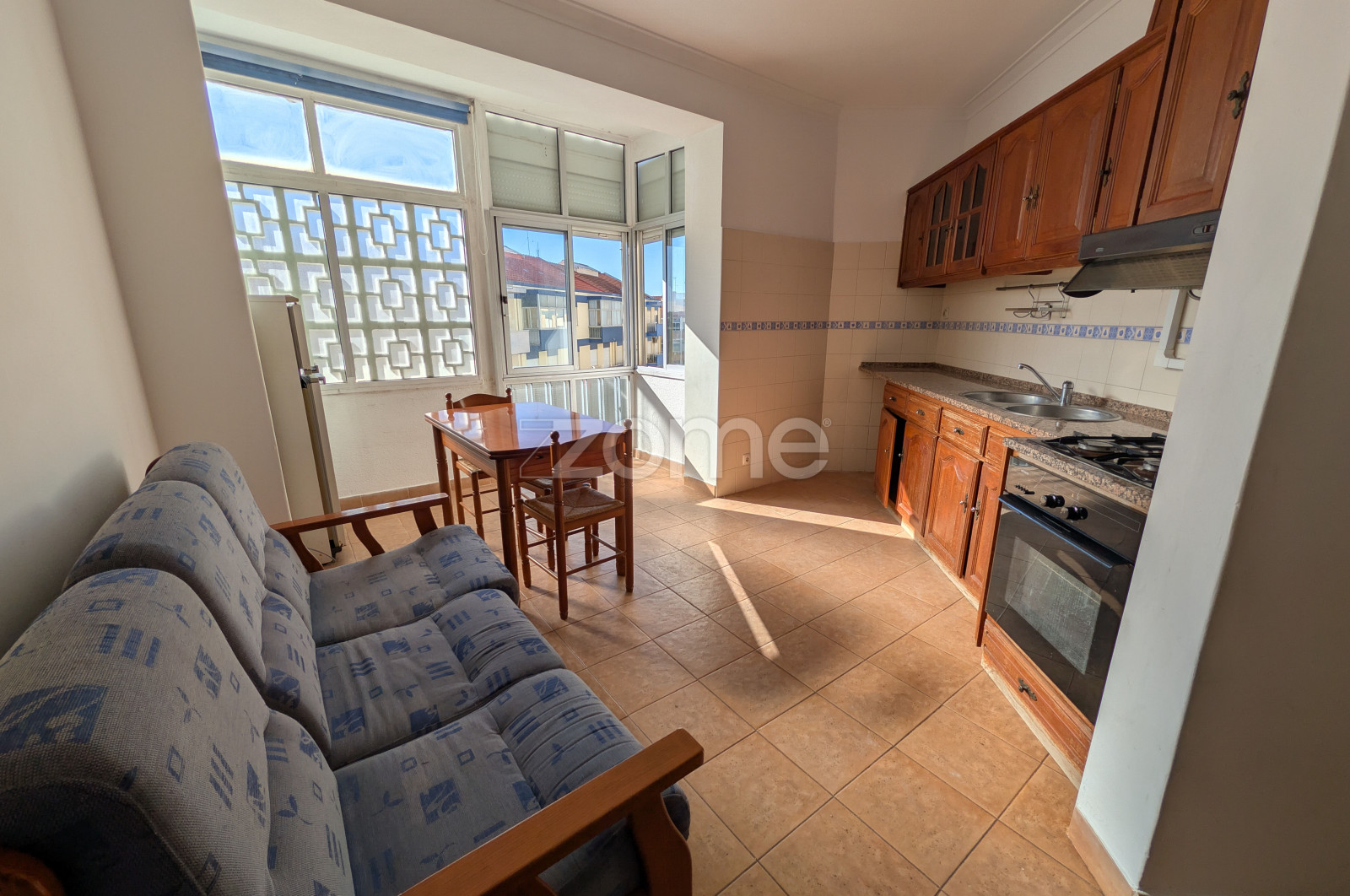 Condo for sale in Corroios, Portugal