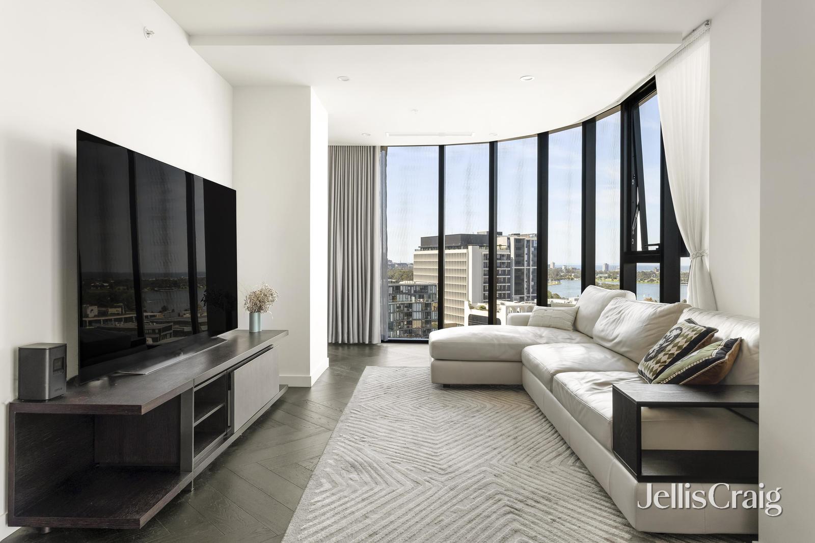 A Park Avenue lifestyle with uninterrupted views