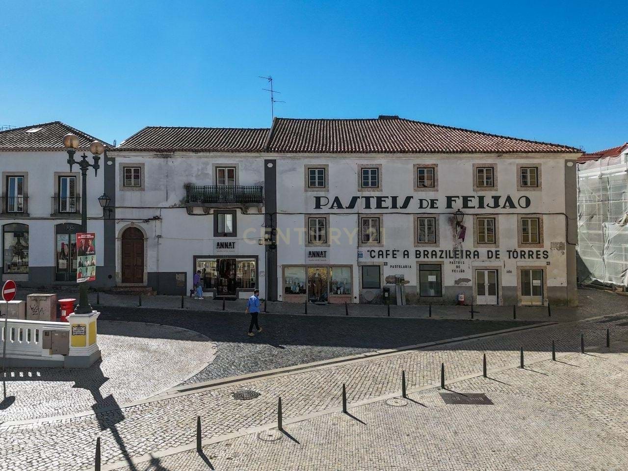 “Brasileira” building for renovation in Torres Vedras