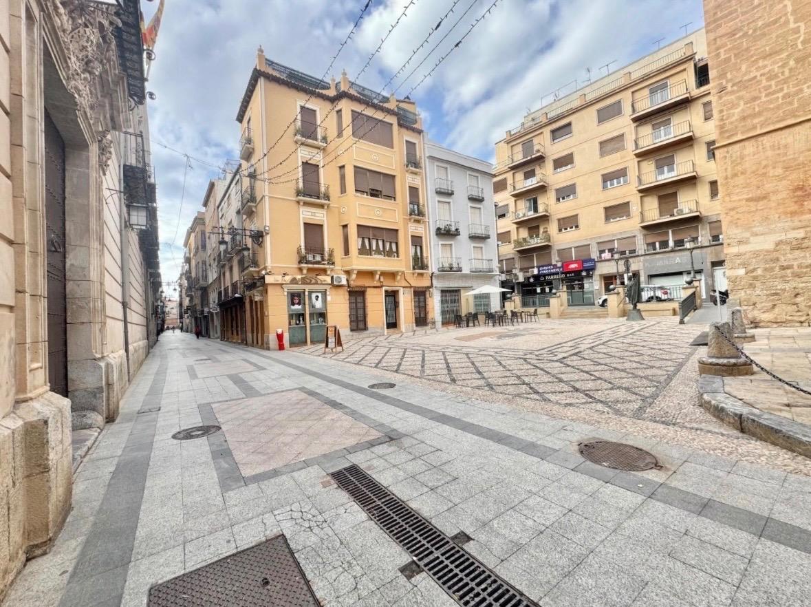 Building for sale in Orihuela, Spain