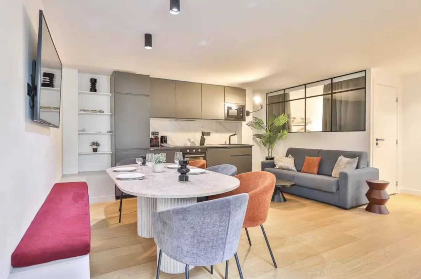 Commercial for sale in Paris, France