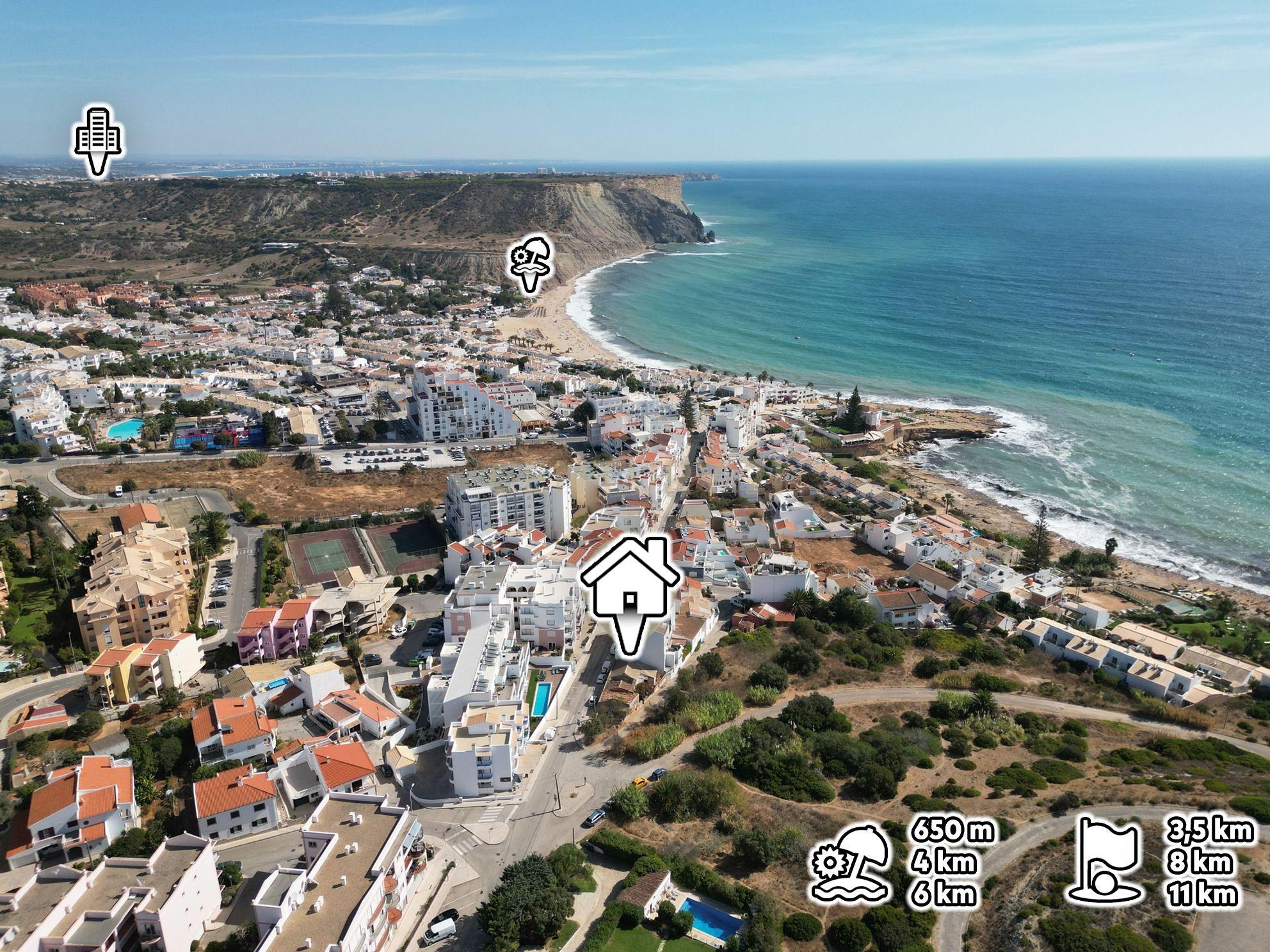 Charming House with Sea View in Luz, Lagos