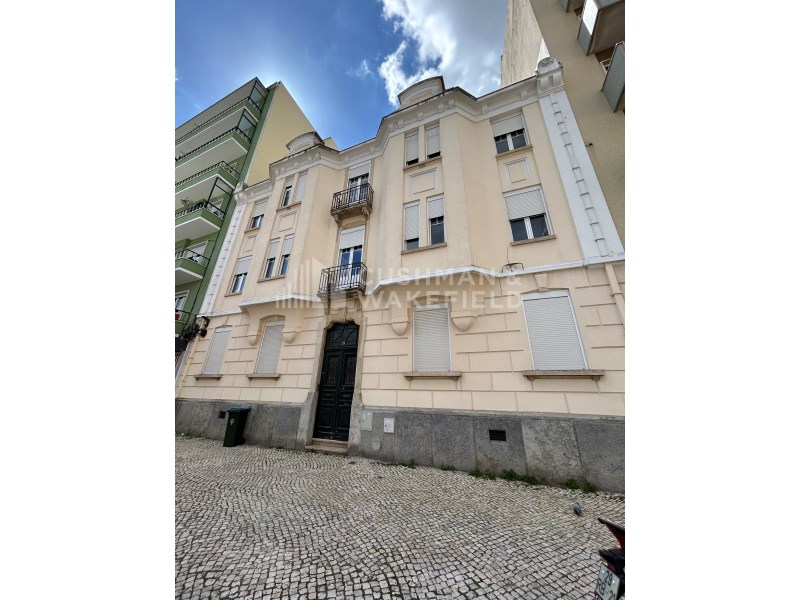 Arco do Cego 73 - Property