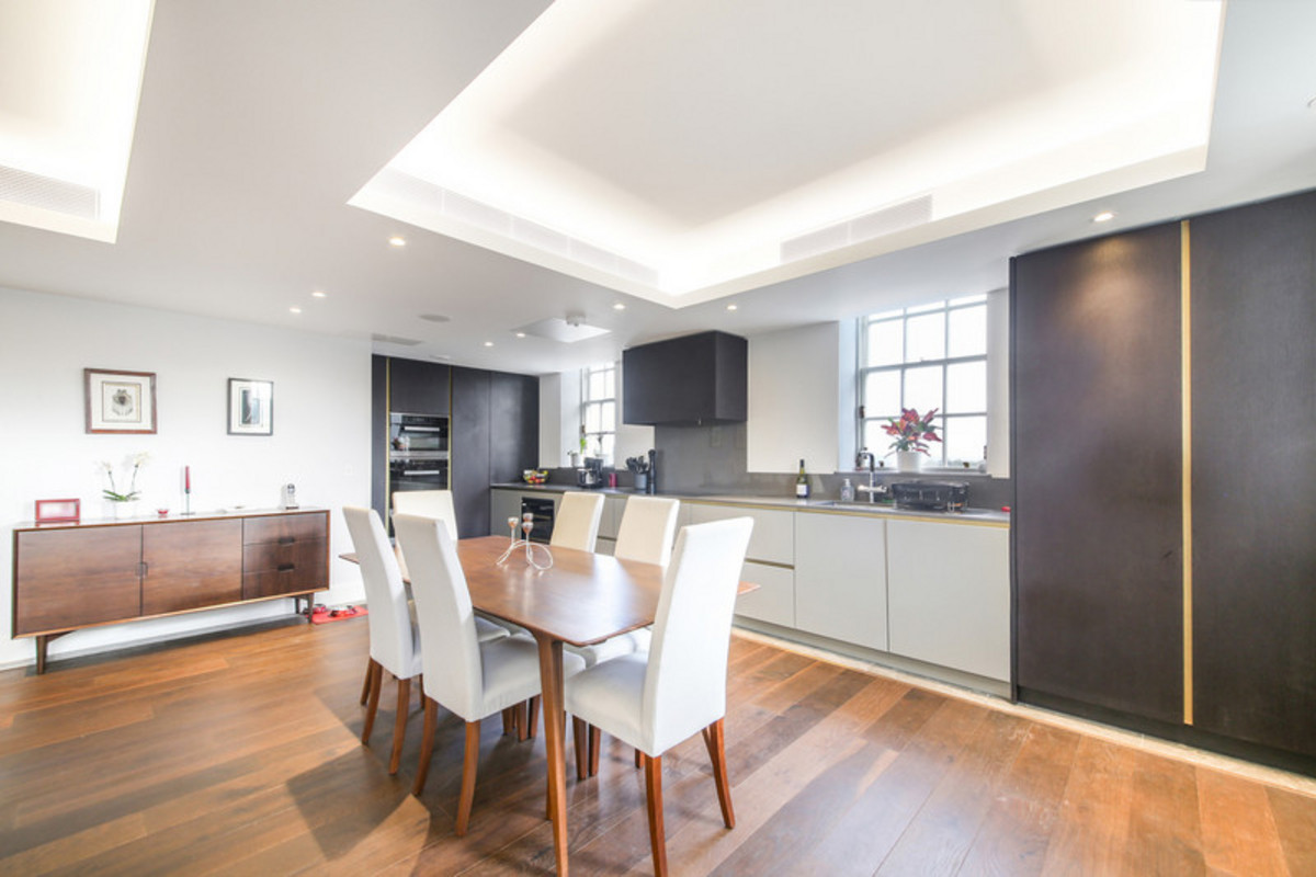 Apartment: for sale in Richmond