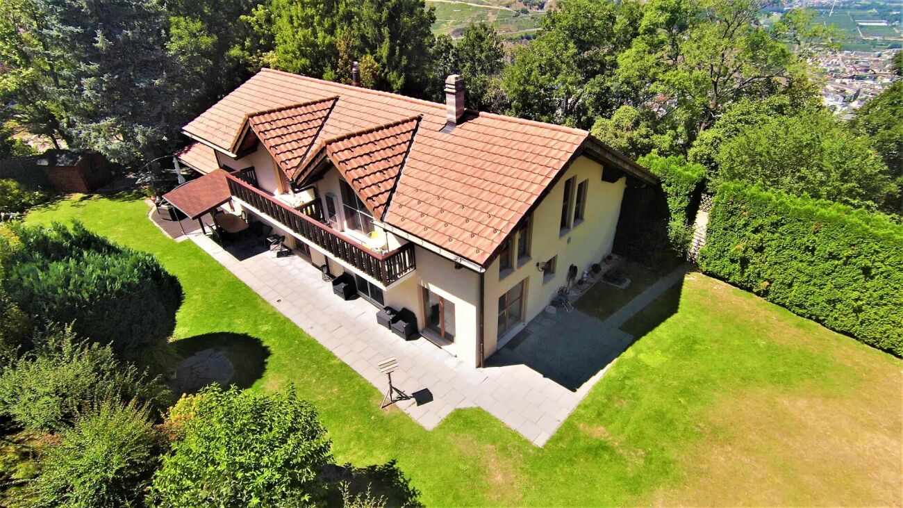 Mixed-use building in Martigny