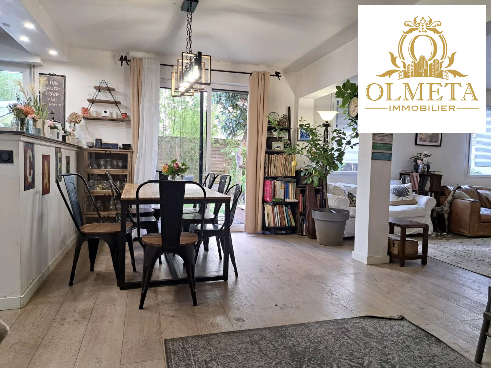 Condo for sale in Puteaux, France