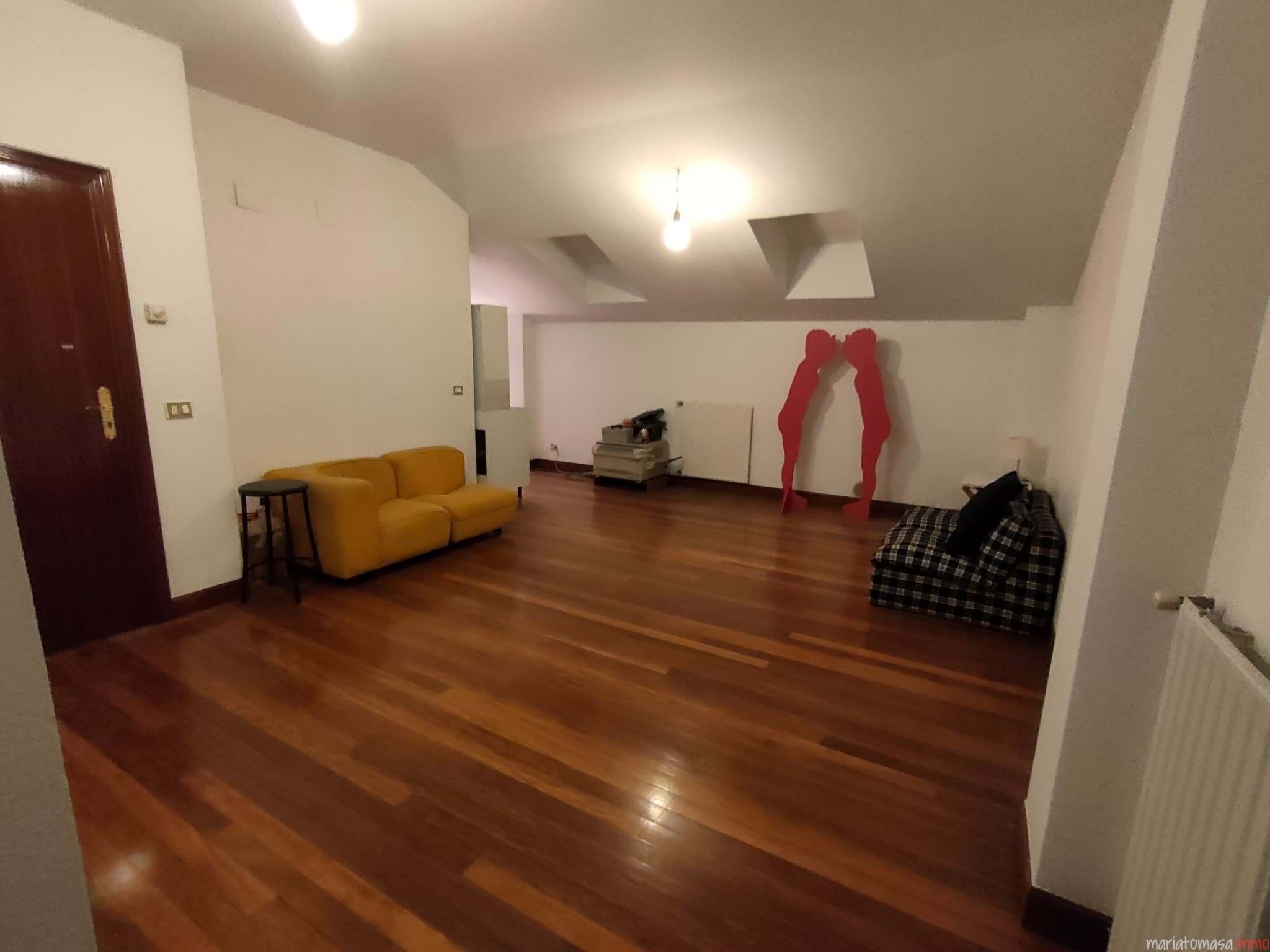 Commercial for sale with 3 bedrooms and 67 m²