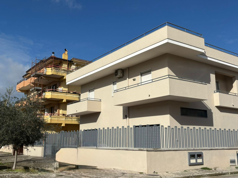 Building for sale, campania caserta (Maddaloni, Italy)