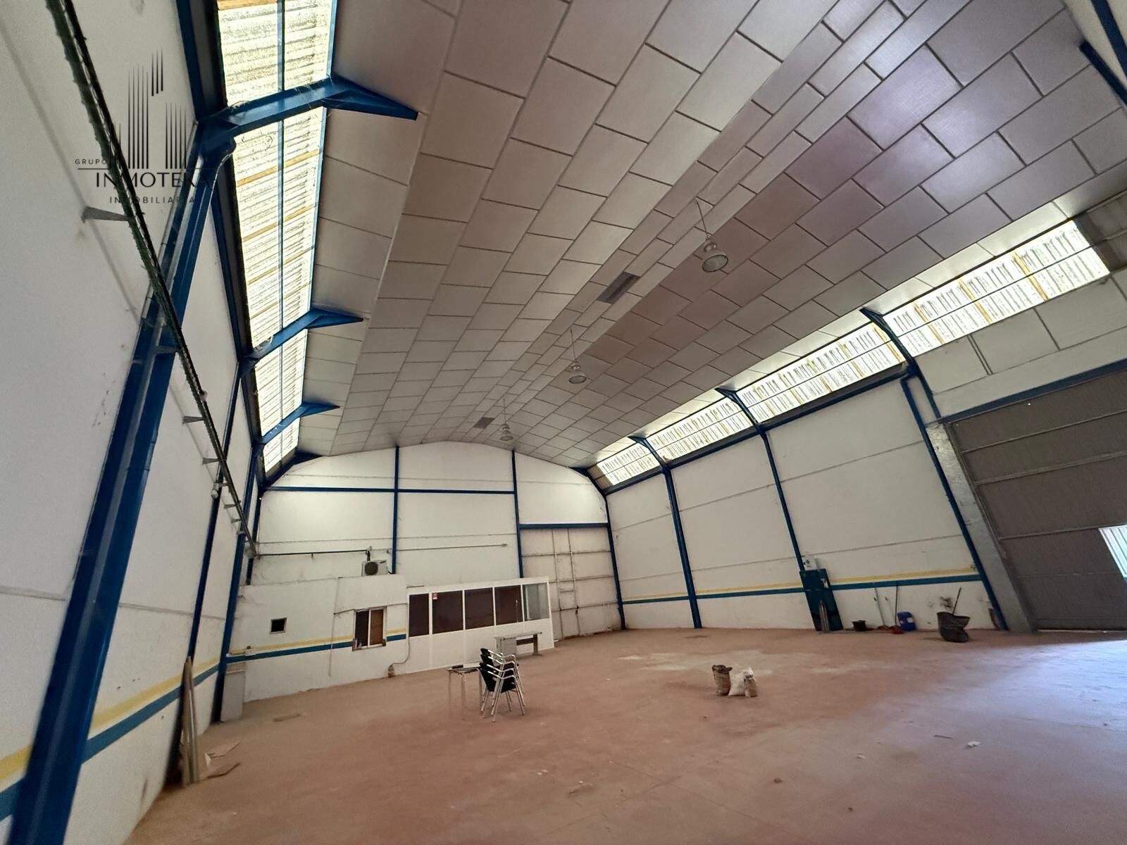 REF: C086 GRUPO INMOTEKA INMOBILIARIA SELLS INDUSTRIAL WAREHOUSE IN THE CAMPOLLANO INDUSTRIAL ESTATE AREA (ALBACETE)