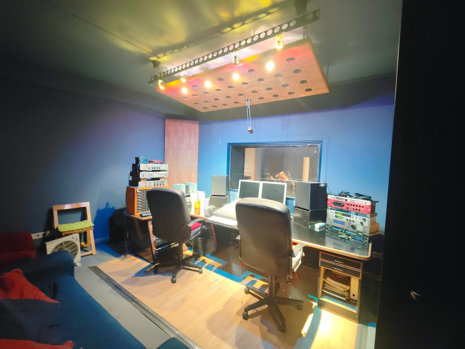 Commercial for sale in Madrid, Spain