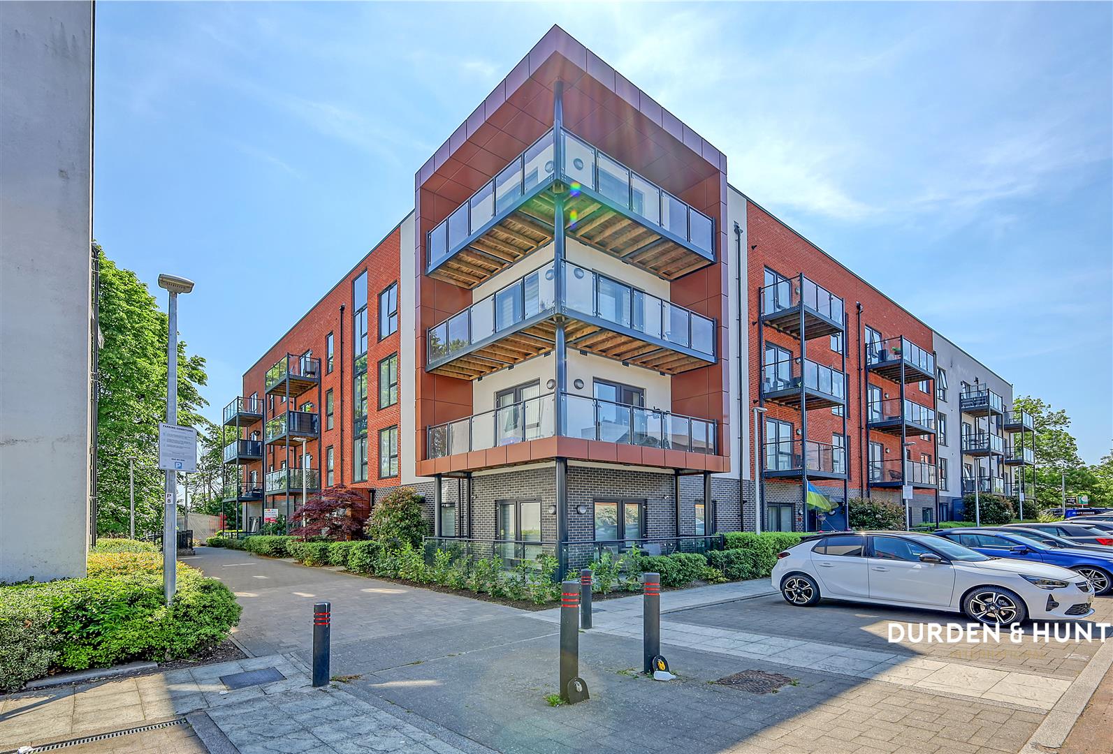 Condo for sale in Romford, United Kingdom