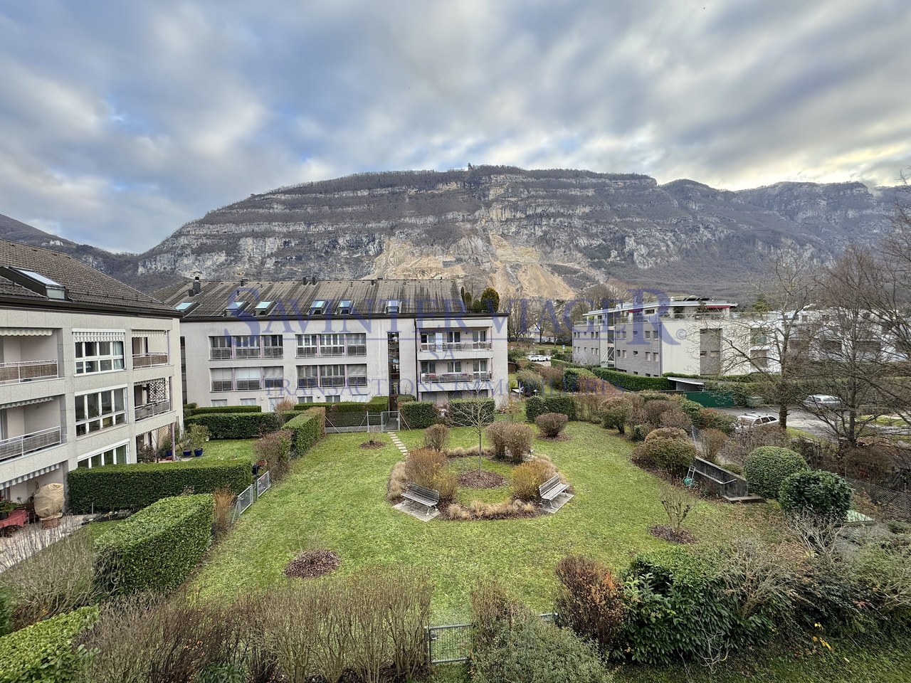 Beautiful occupied life annuity apartment in a preserved environment