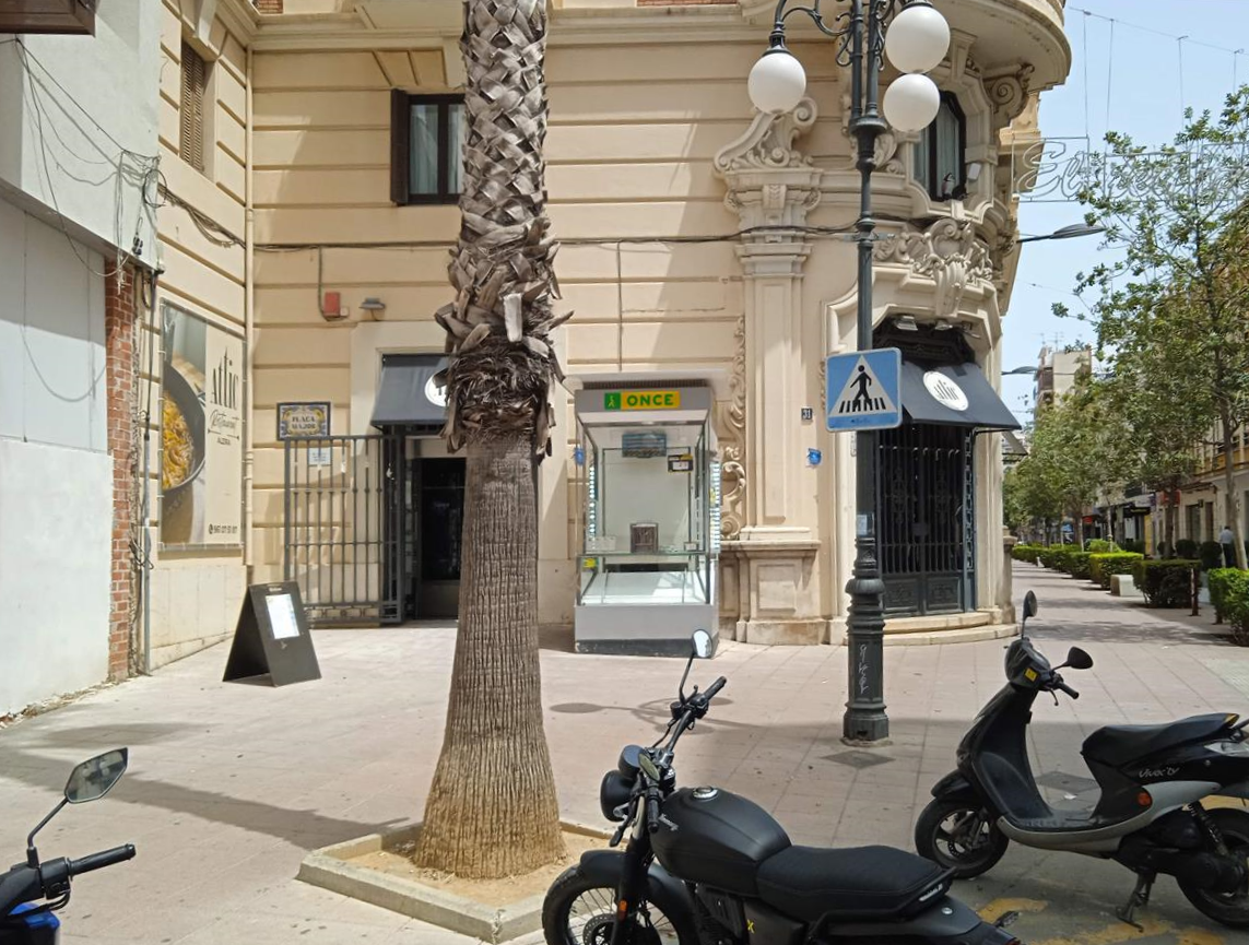 Commercial for sale, BENITO PEREZ GALDOS, 1 (Alzira, Spain)