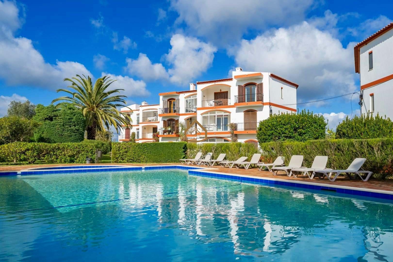 2-Bedroom Apartment in Albardeira, Meia Praia, Lagos – For Sale