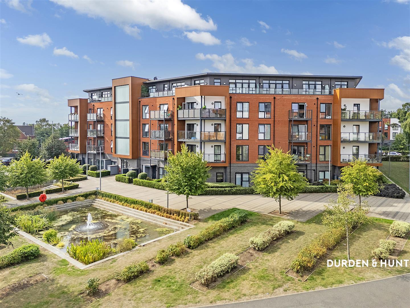 Condo for sale in Romford, United Kingdom